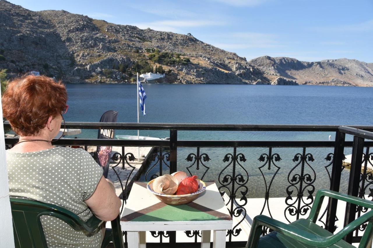 Metapontis Studios Symi Exteriör bild