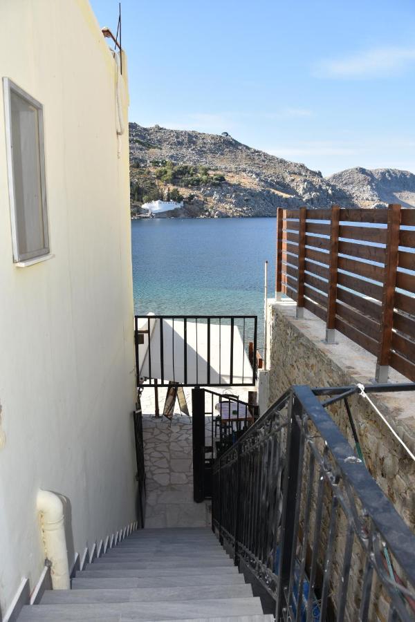 Metapontis Studios Symi Exteriör bild